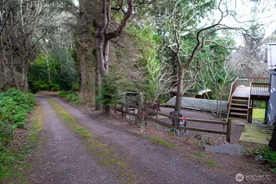 24310 47th Avenue SW, Vashon, WA 98070 - Photo 8