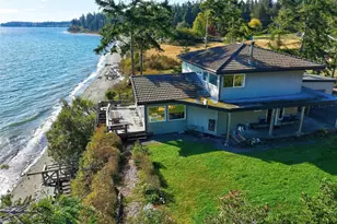 376 Schwartz Rd, Marrowstone, WA 98358 - Photo 2