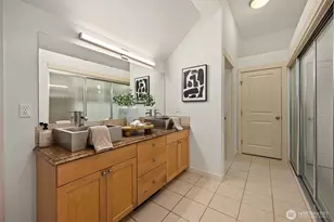 2012 NE Katsura Ct, Issaquah, WA 98029 - Photo 14