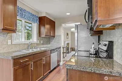 5702 N 33rd #3A, Tacoma, WA 98407 - Photo 4