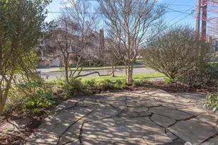 865 NW 75th St, Seattle, WA 98117 - Photo 18