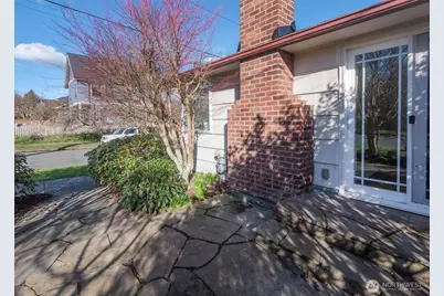 865 NW 75th Street, Seattle, WA 98117 - Photo 20