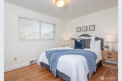 865 NW 75th Street, Seattle, WA 98117 - Photo 12