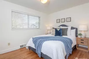 865 NW 75th St, Seattle, WA 98117 - Photo 12