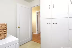 865 NW 75th St, Seattle, WA 98117 - Photo 16