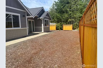 33 E Michelle Court, Union, WA 98592 - Photo 2