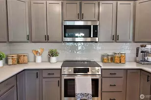 33 E Michelle Ct, Union, WA 98592 - Photo 8