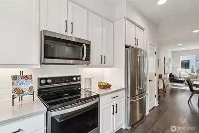 18757 76th Avenue W, Edmonds, WA 98037 - Photo 6