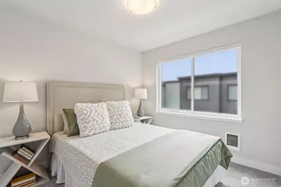 18757 76th Avenue W, Edmonds, WA 98037 - Photo 16