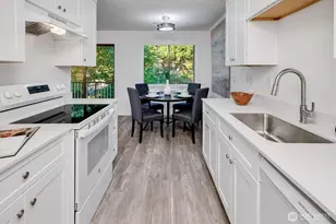 14132 74th Pl NE, Kirkland, WA 98034 - Photo 2