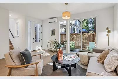 13748 Stone Avenue N, Seattle, WA 98133 - Photo 6