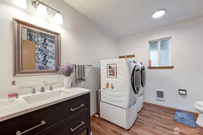 7910 E Glen Drive, Everett, WA 98203 - Photo 22