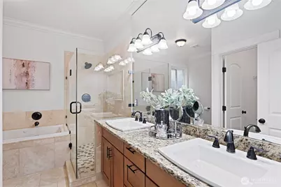 12411 NE 108th Place, Kirkland, WA 98033 - Photo 10