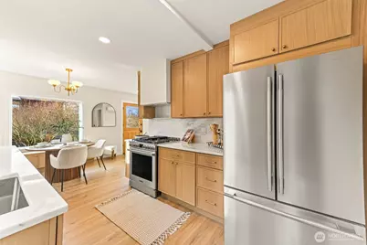 1520 31st Avenue, Seattle, WA 98122 - Photo 6