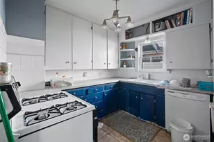 438 Front Ave, Castle Rock, WA 98611 - Photo 12