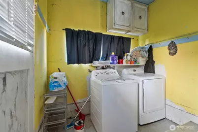 438 Front Avenue, Castle Rock, WA 98611 - Photo 14