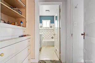 438 Front Ave, Castle Rock, WA 98611 - Photo 8