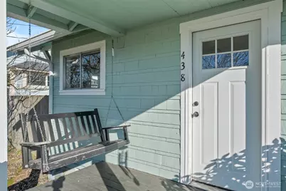 438 Front Avenue, Castle Rock, WA 98611 - Photo 4