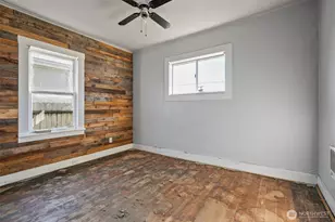 438 Front Ave, Castle Rock, WA 98611 - Photo 10