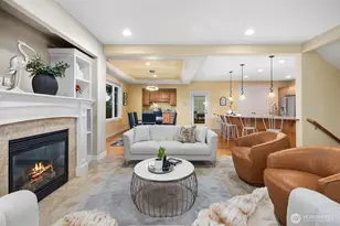 323 Lind Ave NW, Renton, WA 98057 - Photo 4