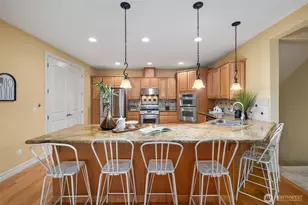 323 Lind Ave NW, Renton, WA 98057 - Photo 10