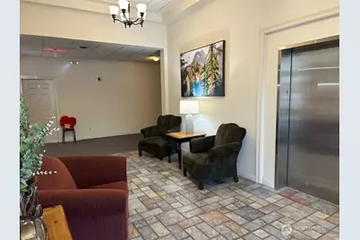 202 E 3rd Street #215, Cle Elum, WA 98922 - Photo 2