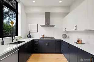 4605 108th Ave NE, Kirkland, WA 98033 - Photo 14