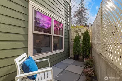 3150 W Government Way #101, Seattle, WA 98199 - Photo 24