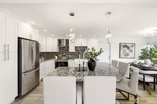 1758 Dexter Ave N, Seattle, WA 98109 - Photo 14