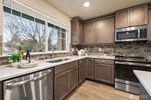 3221 SW Holly St, Seattle, WA 98126 - Photo 12