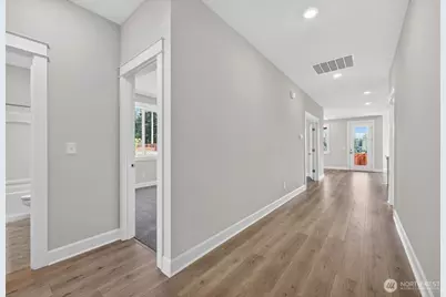 2704 Bowthorpe Street SE, Lacey, WA 98513 - Photo 14