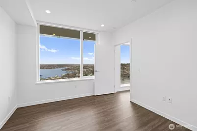 2014 Fairview Avenue #4004, Seattle, WA 98109 - Photo 14