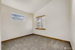 2480 SW Webster St, Seattle, WA 98106 - Photo 10