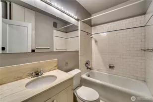 5810 Cowen Pl NE, Seattle, WA 98105 - Photo 12