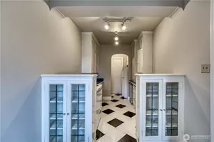 5810 Cowen Pl NE, Seattle, WA 98105 - Photo 22