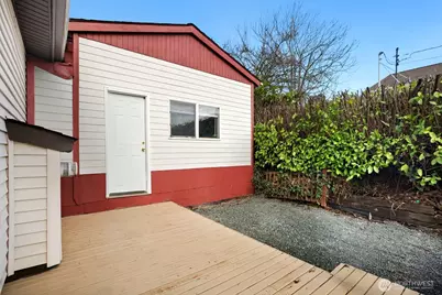 1520 S Bennett Street, Seattle, WA 98108 - Photo 24