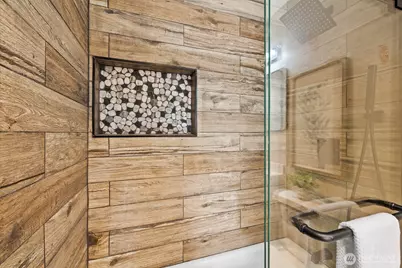 13201 Linden Avenue N #306A, Seattle, WA 98133 - Photo 18