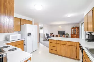 21619 185th St E, Orting, WA 98360 - Photo 16