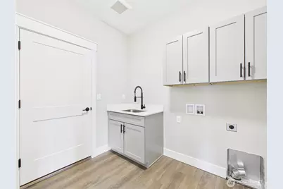 2470 Noah Street SE, East Wenatchee, WA 98802 - Photo 16