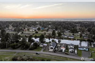 205 Canal Drive SE, Ocean Shores, WA 98569 - Photo 36