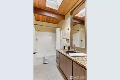 19416 49th Place NE, Lake Forest Park, WA 98155 - Photo 18