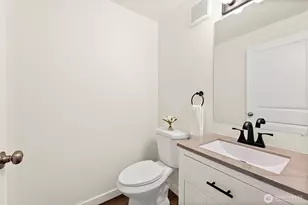 3939 10th Street SE, Puyallup, WA 98374 - Photo 10