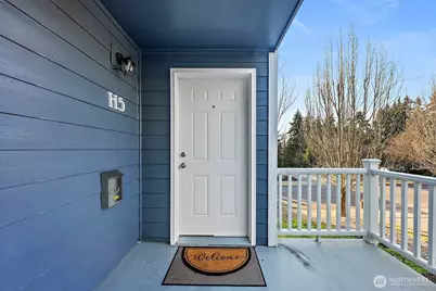 3939 10th Street SE #H5, Puyallup, WA 98374 - Photo 2