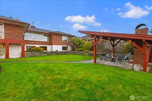 411 Crown Dr, Everett, WA 98203 - Photo 16