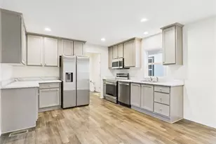 401 2nd St SW, Rock Island, WA 98850 - Photo 4