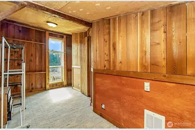 1103 SW Roesiger Rd, Snohomish, WA 98290 - Photo 16
