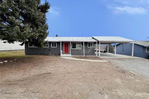 728 Sunrise Dr, Omak, WA 98841 - Photo 1