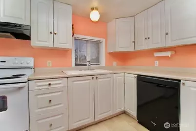 2424 S 260th Street #45, Kent, WA 98032 - Photo 10