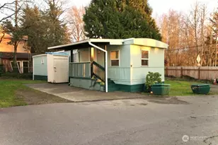 2424 S 260th St, Kent, WA 98032 - Photo 14