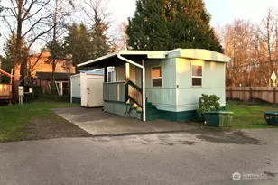 2424 S 260th St, Kent, WA 98032 - Photo 2